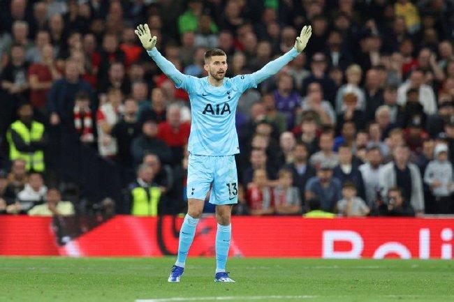  利物浦门将神勇发挥多次扑救保住胜果